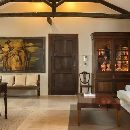 Casa Balthazar בית הארחה 4*